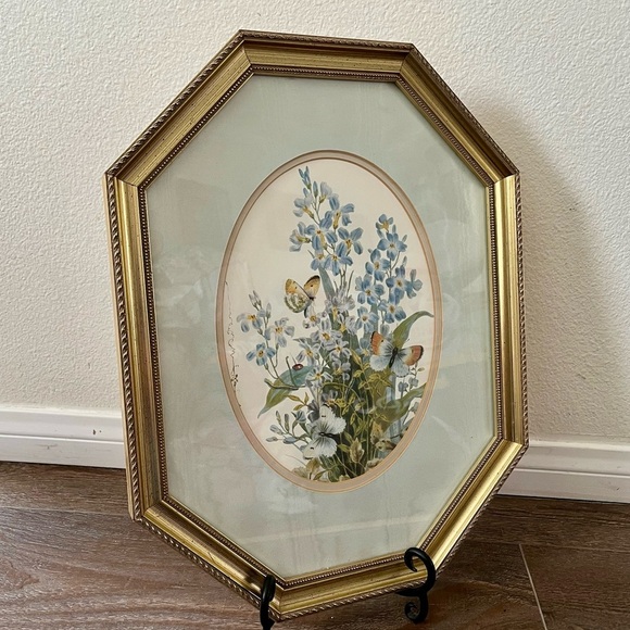 Gold Framed Floral Artwork - Picture 13 of 13